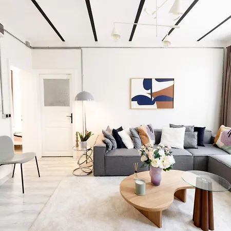 Chic Flat 5 Min To Galata Tower In Istiklal Ave Апартаменты